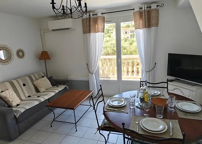 Lou Olivie, Appartement Climatise Avec Piscine Aux Pieds Alpilles